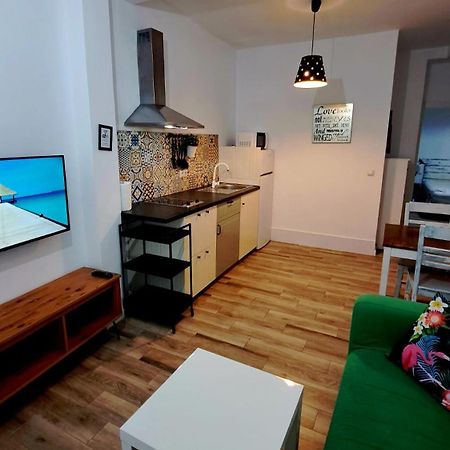 Acogedor Apartamento Centro Benalmadenaアパートメント エクステリア 写真